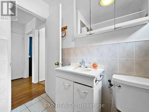 1089 Meredith Avenue, Mississauga, ON - Indoor Photo Showing Bathroom