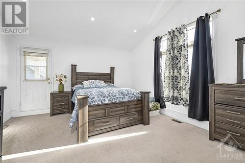 1123 Lichen Avenue, Ottawa, ON - Indoor Photo Showing Bedroom