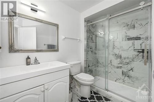 1123 Lichen Avenue, Ottawa, ON - Indoor Photo Showing Bathroom