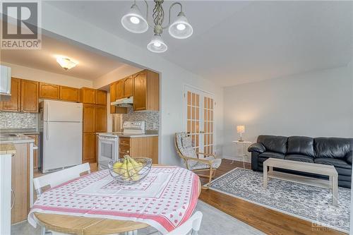 1564 Duplante Avenue, Ottawa, ON - Indoor Photo Showing Kitchen