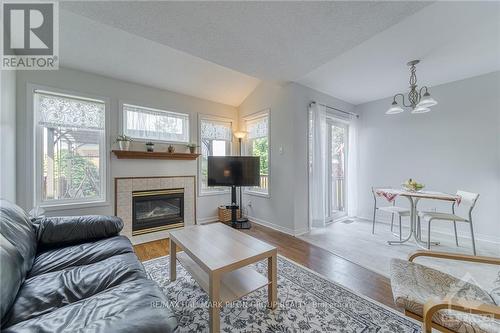 1564 Duplante Avenue, Ottawa, ON - Indoor Photo Showing Living Room With Fireplace