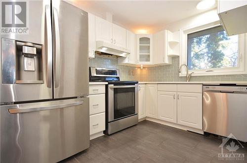 58 Tedwyn Drive, Ottawa, ON - Indoor Photo Showing Kitchen