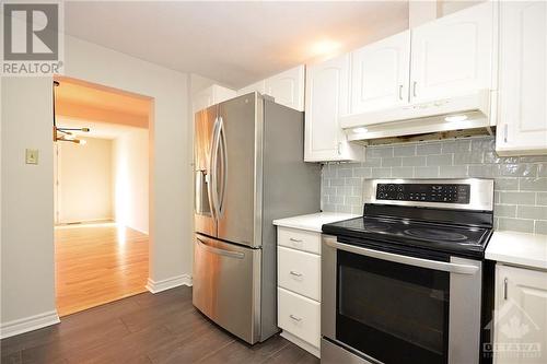 58 Tedwyn Drive, Ottawa, ON - Indoor Photo Showing Kitchen