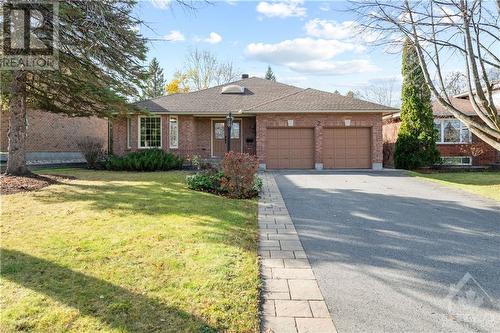 2 Hesse Crescent, Ottawa, ON 