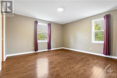 40 Dochart Street, Braeside, ON - Indoor Photo Showing Other Room