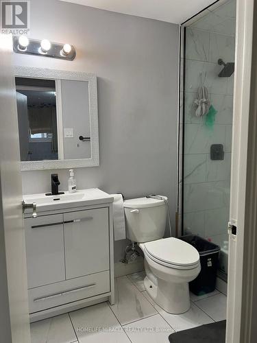 23 Jay Court, Kitchener, ON - Indoor Photo Showing Bathroom