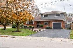 59 FELKER Avenue  Hamilton, ON L8G 2L9