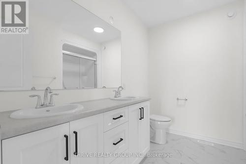 64 Basil Crescent, Middlesex Centre (Ilderton), ON - Indoor Photo Showing Bathroom