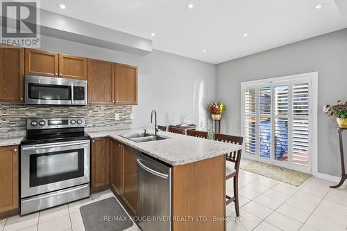 133 Swindells Street, Clarington (Bowmanville), ON - Indoor Photo Showing Kitchen With Stainless Steel Kitchen With Double Sink With Upgraded Kitchen