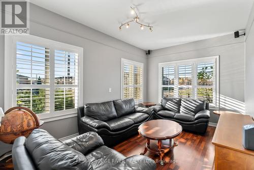 133 Swindells Street, Clarington (Bowmanville), ON - Indoor Photo Showing Living Room