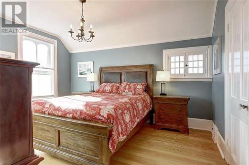 202 King Street E, Brockville, ON - Indoor Photo Showing Bedroom