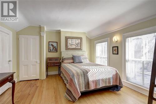 202 King Street E, Brockville, ON - Indoor Photo Showing Bedroom