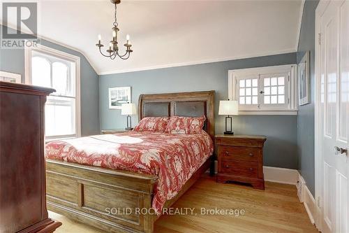 202 King Street E, Brockville, ON - Indoor Photo Showing Bedroom