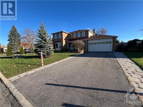 1307 Turner Crescent, Ottawa, ON - Outdoor With Facade