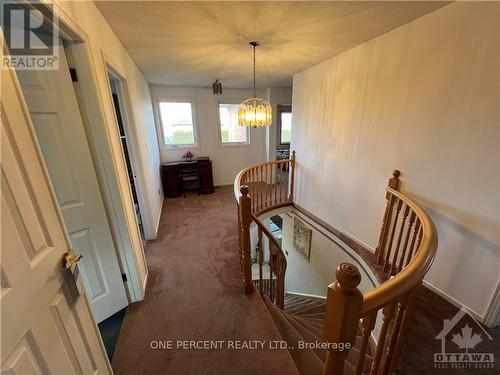 1307 Turner Crescent, Ottawa, ON - Indoor Photo Showing Bedroom