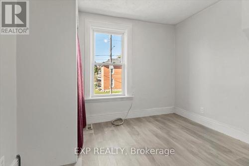 650 Armour Road, Peterborough (Ashburnham), ON - Indoor Photo Showing Other Room