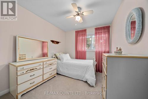 20 Alfred Drive, Belleville, ON - Indoor Photo Showing Bedroom