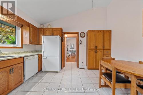 20 Alfred Drive, Belleville, ON - Indoor Photo Showing Kitchen