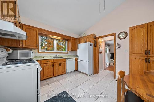 20 Alfred Drive, Belleville, ON - Indoor Photo Showing Kitchen