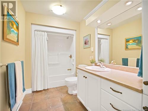 149 Monarch Road, Riverview, NB - Indoor Photo Showing Bathroom