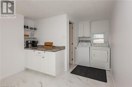 743 Cedar Street, North Bay, ON - Indoor Photo Showing Laundry Room