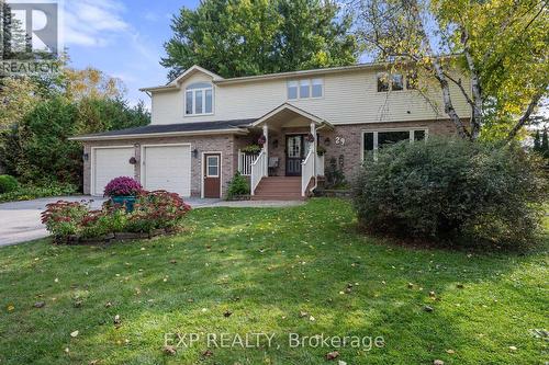 29 May Avenue, East Gwillimbury, ON - Outdoor With Facade