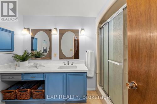 29 May Avenue, East Gwillimbury, ON - Indoor Photo Showing Bathroom