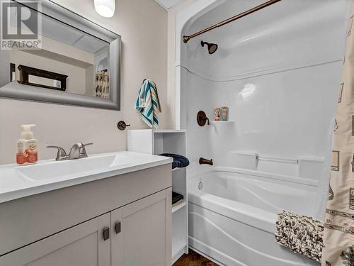 basement bathroom - 1678 29 Street Se, Medicine Hat, AB 