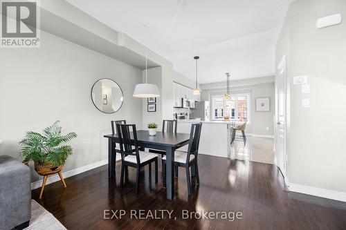 71 - 1401 Plains Road E, Burlington, ON - Indoor Photo Showing Dining Room