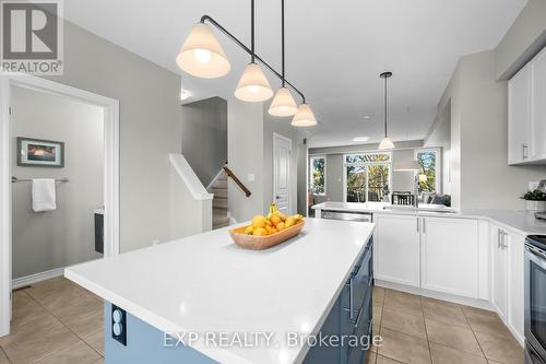 71 - 1401 Plains Road E, Burlington, ON - Indoor Photo Showing Kitchen With Upgraded Kitchen