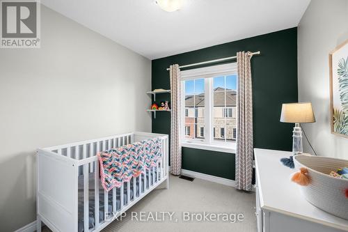 71 - 1401 Plains Road E, Burlington, ON - Indoor Photo Showing Bedroom