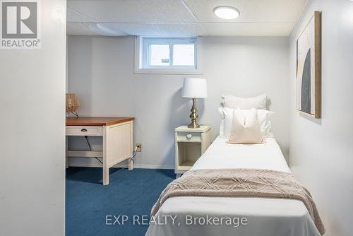 645 Weber Street E, Kitchener, ON - Indoor Photo Showing Bedroom