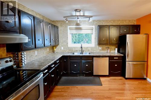 1418 Latrace Road, Saskatoon, SK - Indoor Photo Showing Kitchen