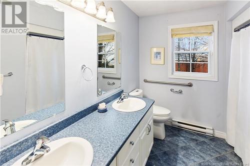 203 Worthington Avenue, Moncton, NB - Indoor Photo Showing Bathroom