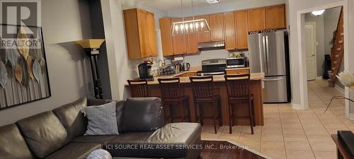 Main Fl - 47 Robertson Davies Drive, Brampton, ON - Indoor Photo Showing Kitchen