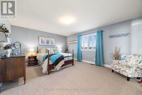 69 Hampton Ridge Drive, Belleville, ON - Indoor Photo Showing Bedroom