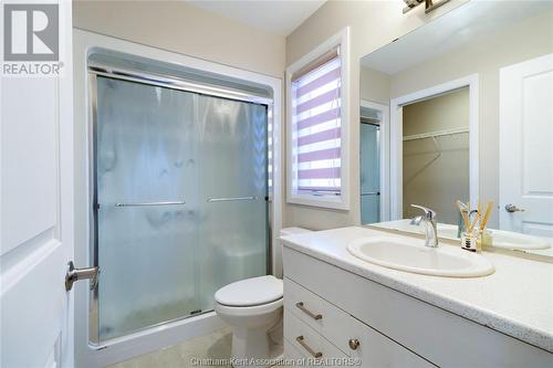 183 Moonstone Crescent, Chatham, ON - Indoor Photo Showing Bathroom