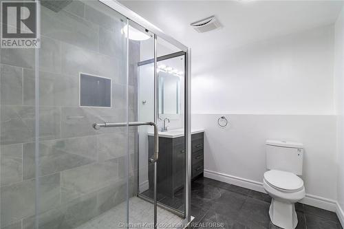 183 Moonstone Crescent, Chatham, ON - Indoor Photo Showing Bathroom