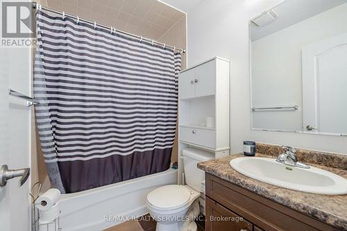 41 Betterton Crescent, Brampton, ON - Indoor Photo Showing Bathroom