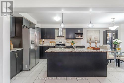 41 Betterton Crescent, Brampton, ON - Indoor Photo Showing Kitchen With Upgraded Kitchen