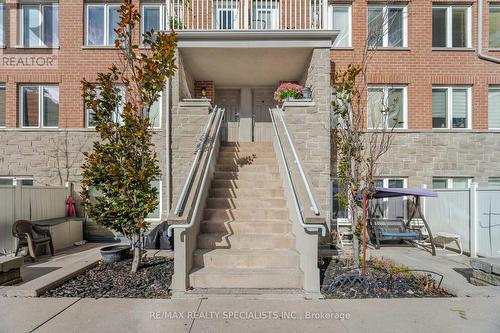 212 - 5 Richgrove Drive, Toronto, ON - Outdoor