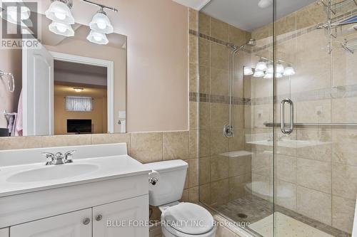 2 - 638 Wharncliffe Road S, London, ON - Indoor Photo Showing Bathroom