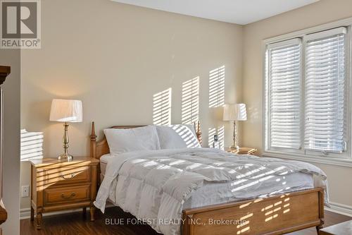 2 - 638 Wharncliffe Road S, London, ON - Indoor Photo Showing Bedroom