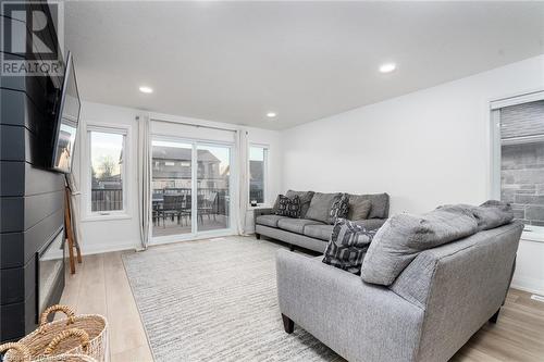 Living room with sliding doors to deck - 118 Shady Hill Road, Durham, ON - Indoor Photo Showing Living Room