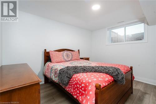 lower level bedroom - 118 Shady Hill Road, Durham, ON - Indoor Photo Showing Bedroom