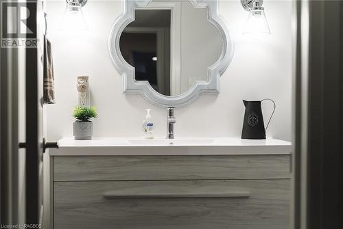 118 Shady Hill Road, Durham, ON - Indoor Photo Showing Bathroom