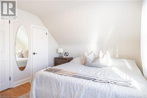 Bedroom featuring hardwood / wood-style flooring and vaulted ceiling - 645 Weber Street E, Kitchener, ON - Indoor Photo Showing Bedroom