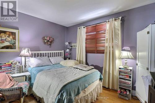 305 Belfield Street, London, ON - Indoor Photo Showing Bedroom