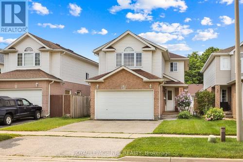 27 Hollyridge Crescent, Kitchener, ON - Outdoor With Facade