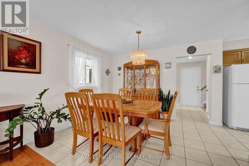 27 Hollyridge Crescent, Kitchener, ON - Indoor Photo Showing Dining Room